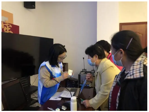 南沙区开展“安全用药进社区”科普志愿活动